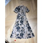 Dior24春夏休暇新品水墨画の元素の図案の半袖ワンピースです