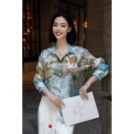 Hermes早春コレクションのプリントシルクシャツです