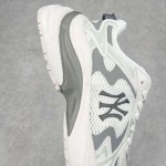 2025年1月30日新品入荷B MLB New York YaNiKeees Curve Runner スニーカー/ランニングシューズ/カジュアルシューズ