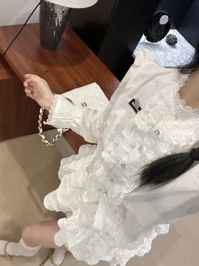 miumiu 25早春新作のシャツ  can 工場