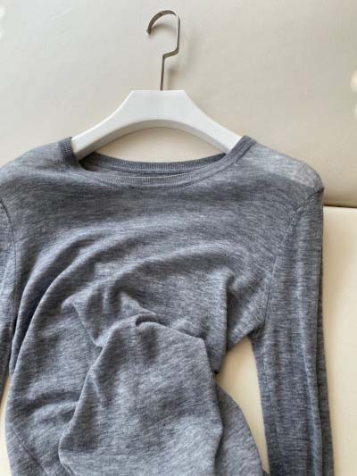 2025年2月5日の新着商品 Christian Dior ウールとカシミヤの丸首の上着