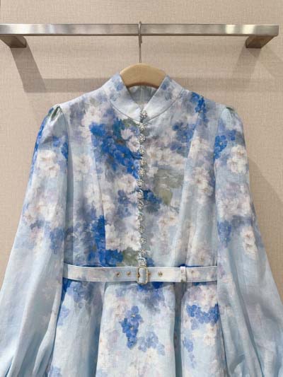 2025年2月5日のzimmermann ツィメルマン新製品 ストレートのワンピース