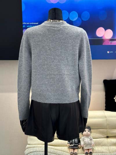2025.2.12新作CHANEL Vネック、ウール、カーディガン kele 工場