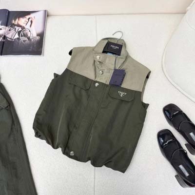 プラダの 上下 2025年2月14日発売 can 工場