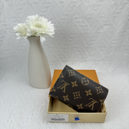 2025年2月24日早春新品M41938   Victorine Monogram   ルイヴィトン三つ折りの短財布 zy工場