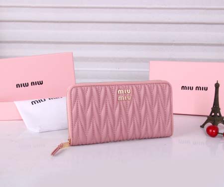 2025年2月26日新品Miumiu財布 zy工場
