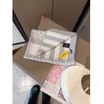 2025年2月4日新商品入荷Fendiマフラーcan 工場