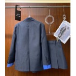 2025年2月5日新作miumiuのハーフスカート