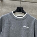 2025年2月5日新商品「miumiu」ニットの半袖上着