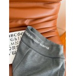 2025年2月5日アレキサンダーワンの新作パンツ Alexander Wang