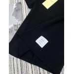2025年2月5日の新作 Thom Browne 半袖