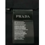 2025年2月5日の新着商品 Prada プリーツのハーフスカート