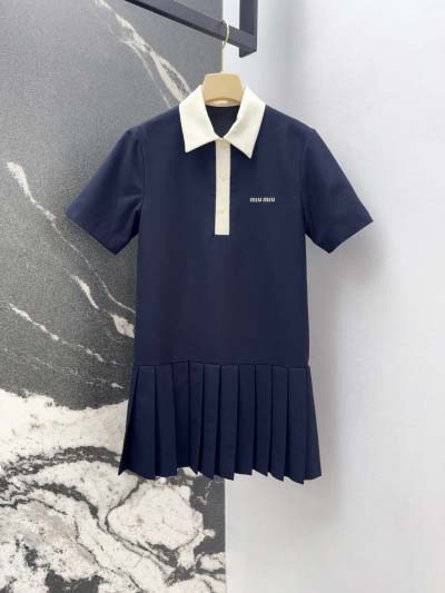 2025年2月7日新商品MiuMiuワンピース