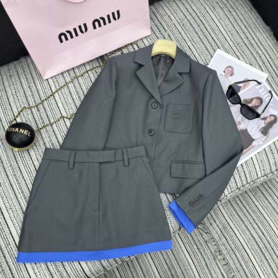 2025年2月7日新作MiuMiuコート