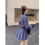 2025年2月9日発売miumiuスカートcan 工場