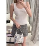 2025年2月9日新品入荷chanel ニットのベストcan 工場