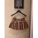 2025年2月9日新品入荷BURBERRY 半袖+スカート2点can 工場
