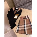 2025年2月9日新品入荷BURBERRY 半袖+スカート2点can 工場