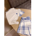 2025年2月9日新品入荷BURBERRY 半袖+スカート2点can 工場