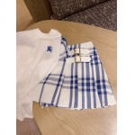 2025年2月9日新品入荷BURBERRY 半袖+スカート2点can 工場