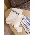 2025年2月9日新作BURBERRYパーカー+スカート2点 can 工場