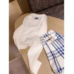 2025年2月9日新作BURBERRYパーカー+スカート2点 can 工場