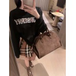 2025年2月9日新作BURBERRYパーカー+スカート2点 can 工場