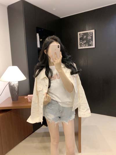 2025年2月9日新作入荷miumiu ジャケット+Tシャツ...