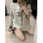 2025年2月9日新品入荷chanel 半袖Tシャツ+チェーンのデニムジャケットcan 工場
