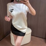 2025年2月9日新品入荷prada 半袖Tシャツ can 工場