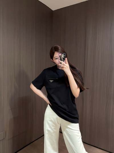 2025年2月9日新品入荷prada 半袖Tシャツ can ...