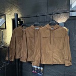 2025年2月9日新品入荷prada2025春の新しいタイプのナイロンの衛衣,フード付きジッパーcan 工場