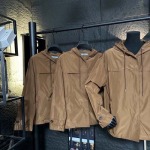 2025年2月9日新品入荷prada2025春の新しいタイプのナイロンの衛衣,フード付きジッパーcan 工場