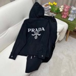 2025年2月9日Prada 25*早春新作ナイロンカジュアルパンツのスウェットスーツcan 工場
