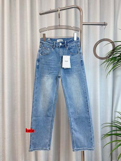2025年2月11日新商品入荷高品質 セリーヌジーンズ  k...