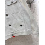 2025年2月11日のディオール刺繡入りのデニムジャケット  kele 工場