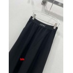 新着情報 2025年2月11日 ロエベ ハーフスカート  kele 工場