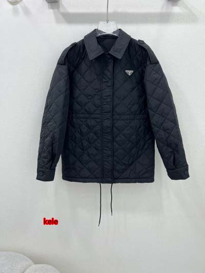 新入荷 プラダ 綿入れの服2025年2月11日  kele ...