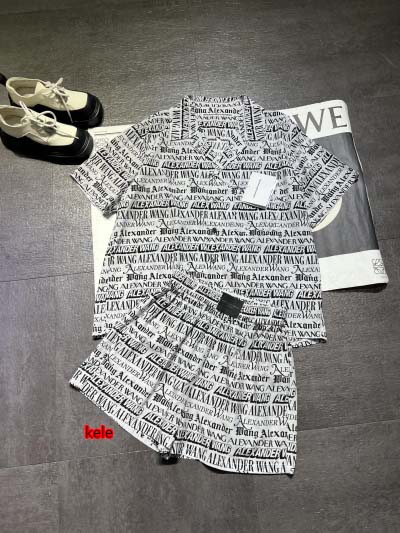2025年2月11日新作Alexander Wang セット...
