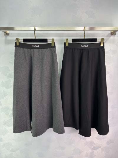 2025.2.12新作 フェンディ ハーフスカート  kel...