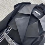 2025年2月12日の新作Dior タートルネックのロングコート  kele 工場