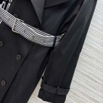 2025年2月12日の新作Dior タートルネックのロングコート  kele 工場