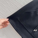 2025年2月12日の新着商品 クリスチャン ディオール 上下   kele 工場