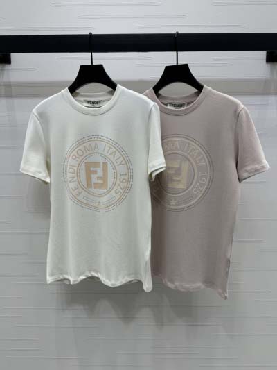 2025年2月12日の新作フェンディTシャツ  kele 工...