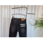 2025年2月12日新作Gucciジーンズ   kele 工場