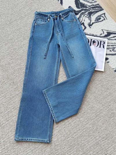 2025年2月12日Fendiの新作ジーンズ   kele ...