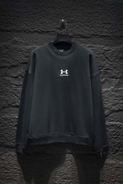 2025年2月13日新商品Balenciagaのパーカー H...