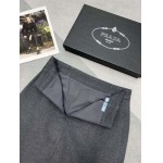 プラダのハーフスカート2025年2月14日発売 can 工場