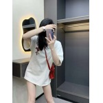 クロムハーツの新商品は2025年2月14日に発売されます can 工場