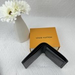 2025年2月24日早春新品M62664. size12 x 9 cm    ルイヴィトン二つ折りの短財布 zy工場